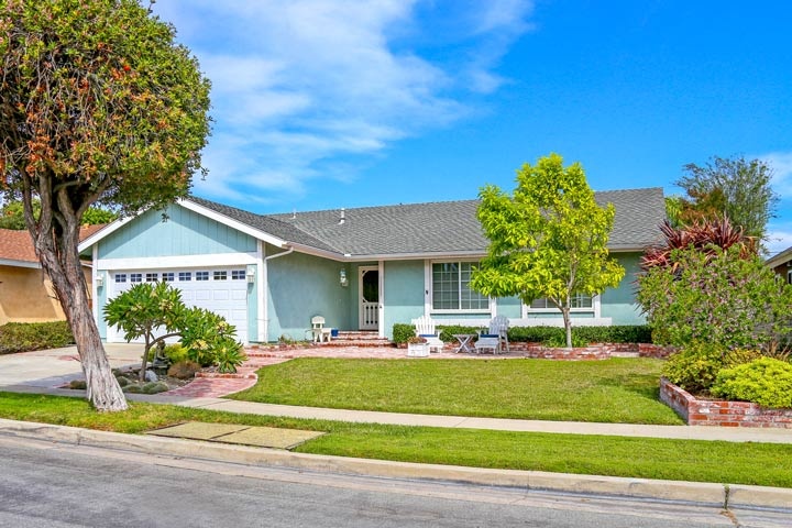 Dutch Haven America Community Homes For Sale In Huntington Beach, CA