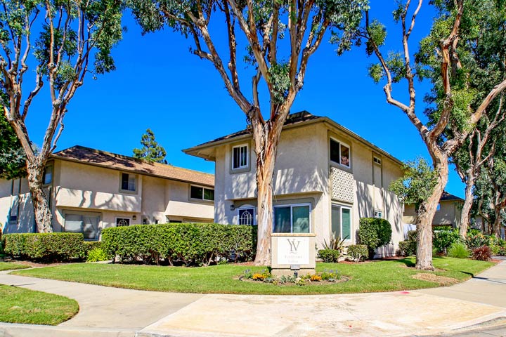 Yorktown Villas Homes for Sale In Huntington Beach, California